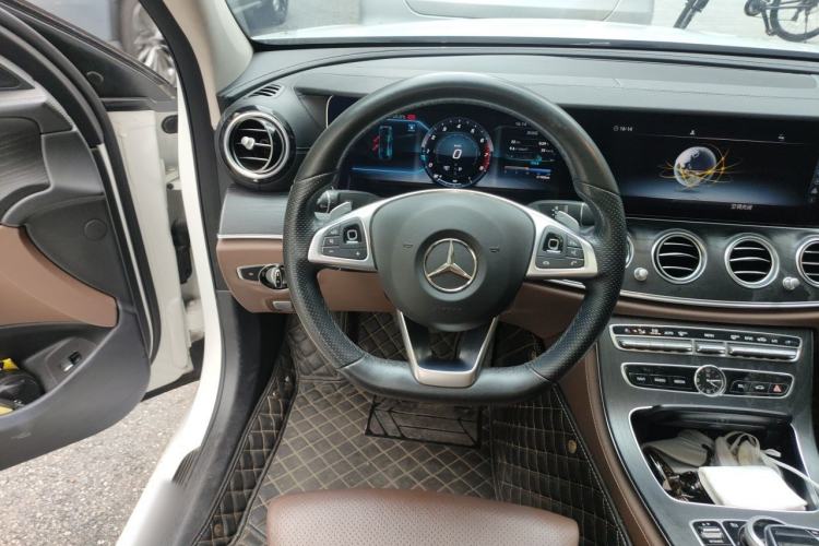 Used Mercedes-Benz E-Class 2018 Facelift E 200 L Sport Edition Steering Wheel
