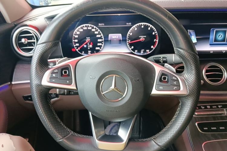 Used Mercedes-Benz E-Class 2018 E 200 L Sport Edition Steering Wheel
