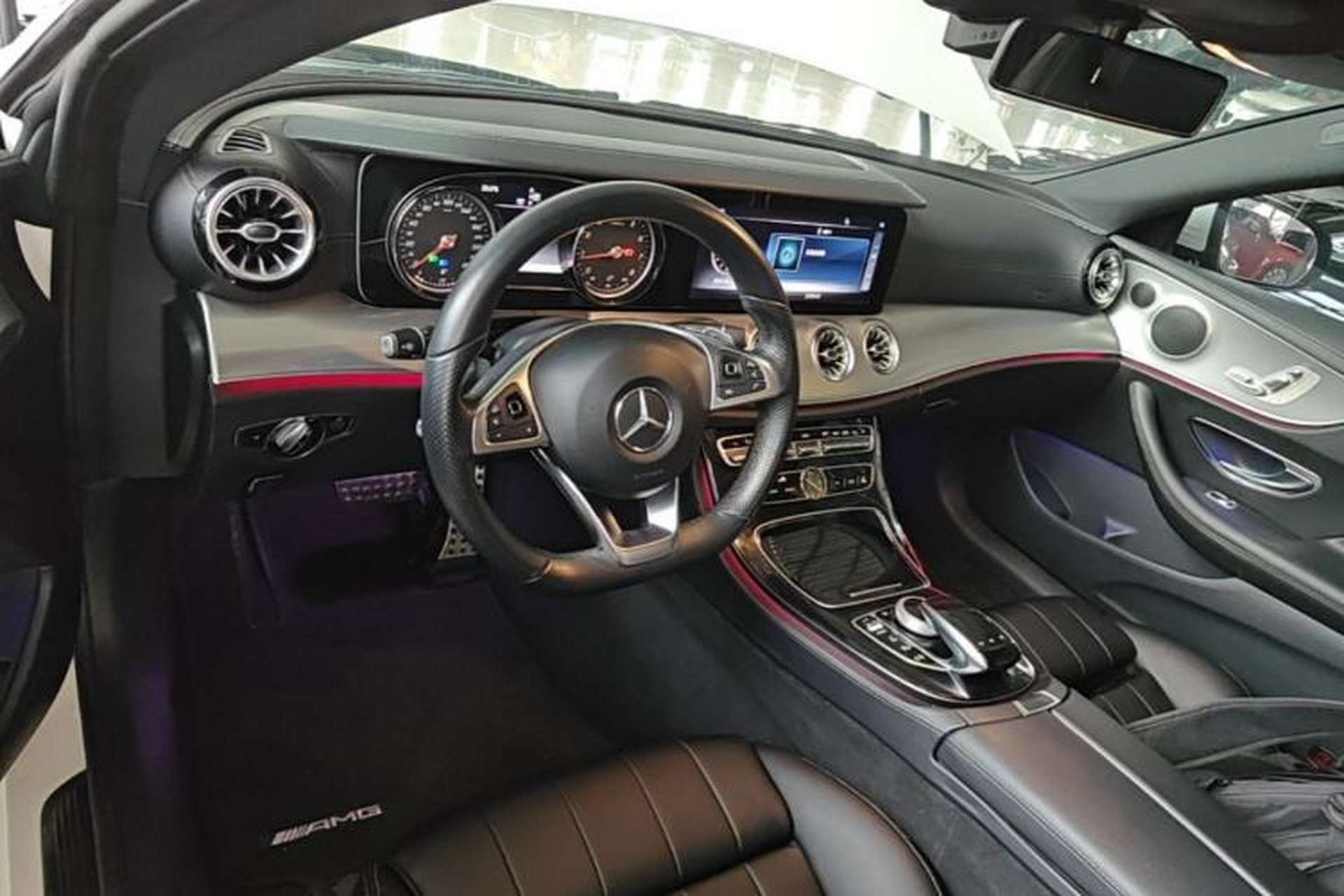 Used Mercedes-Benz E-Class 2018 E 200 4MATIC Coupe Steering Wheel