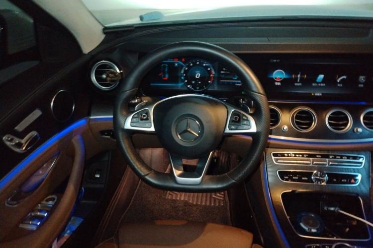 Used Mercedes-Benz E-Class 2018 Facelift E 200 L Sport Edition Steering Wheel