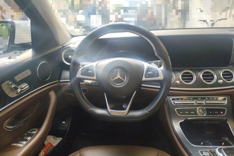 Used Mercedes-Benz E-Class 2018 E 300 L Sporty and Stylish Model Steering Wheel