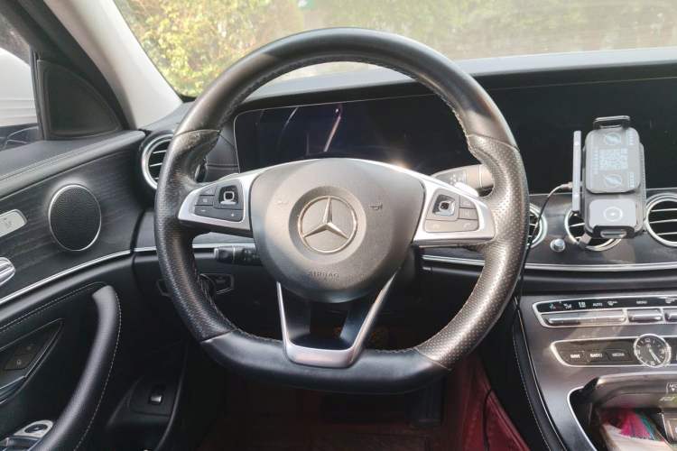 Used Mercedes-Benz E-Class 2018 Restyled E 300 L Sporty and Stylish Edition Steering Wheel
