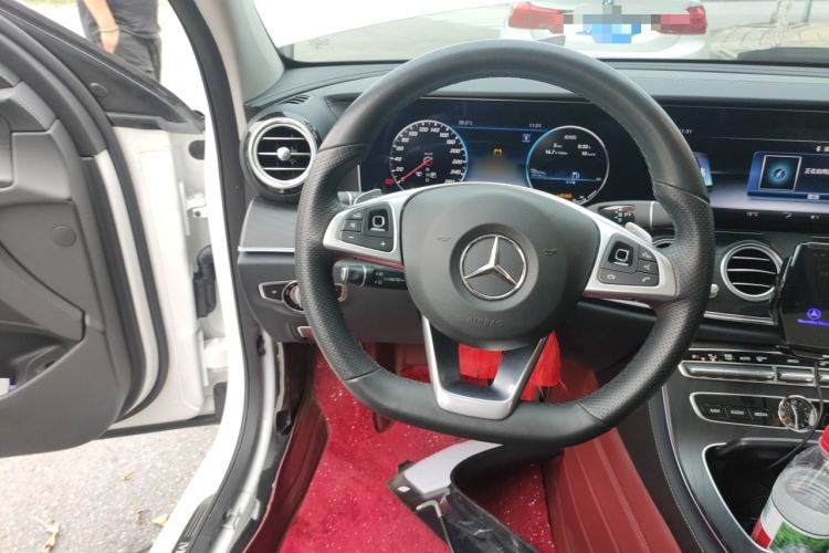Used Mercedes-Benz E-Class 2018 Restyled E 300 L Sporty and Stylish Edition Steering Wheel