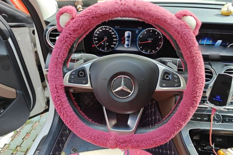 Used Mercedes-Benz E-Class 2018 E 300 L Sporty and Stylish Model Steering Wheel