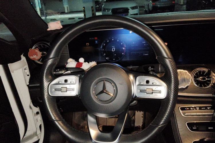 Used Mercedes-Benz E-Class 2018 E 200 Coupe Steering Wheel