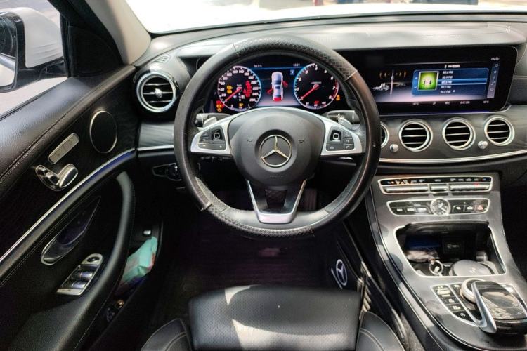 Used Mercedes-Benz E-Class 2018 E 200 L Sport 4MATIC Steering Wheel