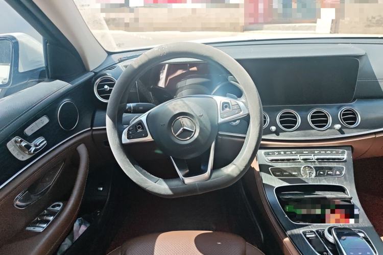 Used Mercedes-Benz E-Class 2018 Restyled E 300 L Sport Luxury Edition Steering Wheel
