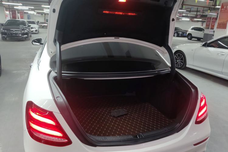 Used Mercedes-Benz E-Class 2018 Facelift E 200 L Sport Edition Trunk