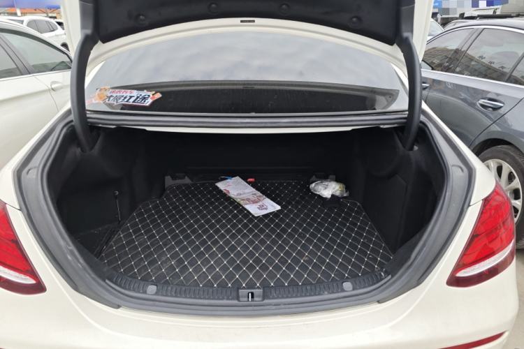 Used Mercedes-Benz E-Class 2018 Facelift E 200 L Sport Edition Trunk
