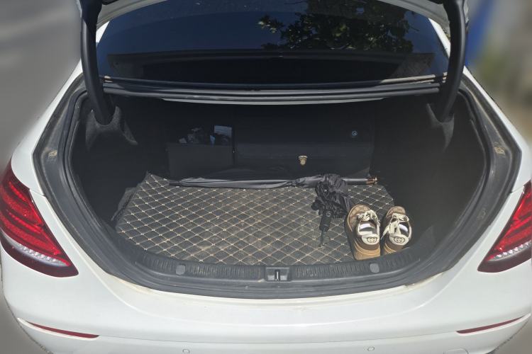 Used Mercedes-Benz E-Class 2018 Facelift E 200 L Trunk