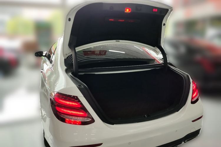 Used Mercedes-Benz E-Class 2018 Restyled E 300 L Sport Luxury Edition Trunk