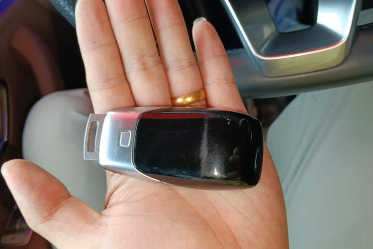 Used Mercedes-Benz E-Class 2018 E 200 L Sport Edition Vehicle Key