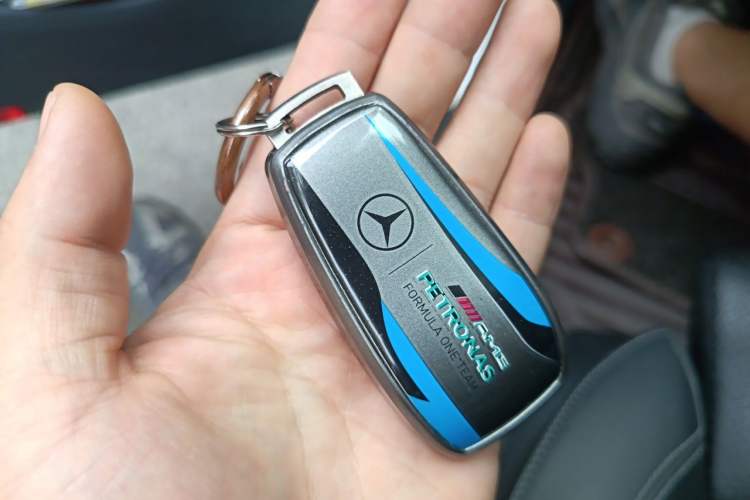 Used Mercedes-Benz E-Class 2018 Facelift E 200 L Sport Edition Vehicle Key