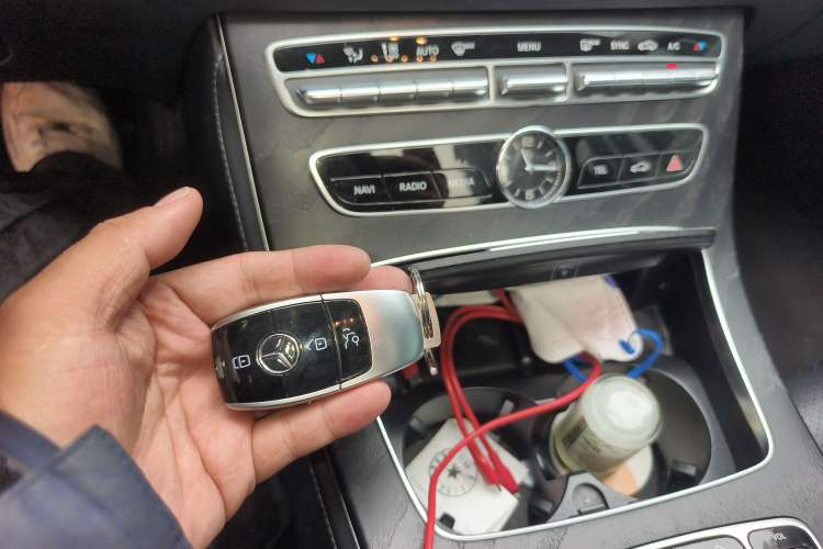 Used Mercedes-Benz E-Class 2018 E 200 L Sport Edition Vehicle Key