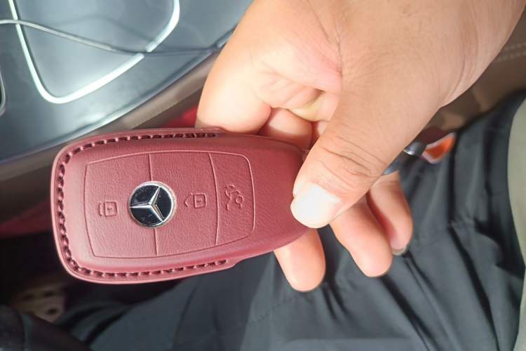 Used Mercedes-Benz E-Class 2018 Facelift E 200 L Sport Edition Vehicle Key