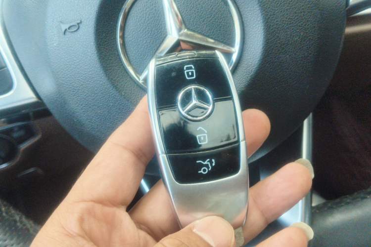 Used Mercedes-Benz E-Class 2018 E 300 L Sport Luxury Edition Vehicle Key