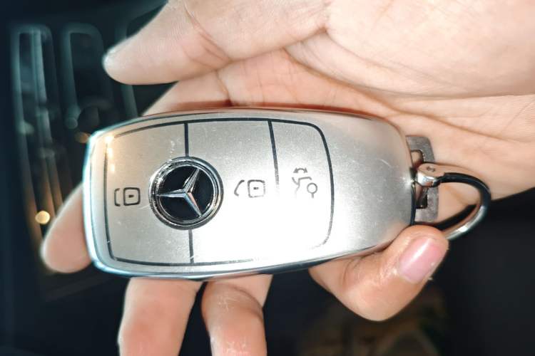 Used Mercedes-Benz E-Class 2018 E 200 L Sport Edition Vehicle Key