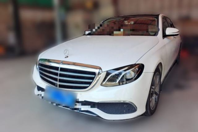 Mercedes-Benz E-Class 2018 Facelift E 300 L Luxury Edition مستعملة