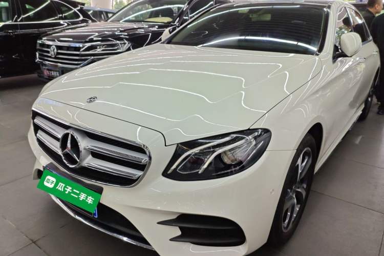 Used Mercedes-Benz E-Class 2018 E 300 L Sporty and Stylish Model Guazi used car, China used car export, Used car for sale, Used cars, Cheapest cars for sale
