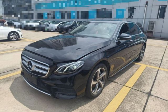 Used Mercedes-Benz E-Class 2019 E 300 L Sporty and Stylish Model