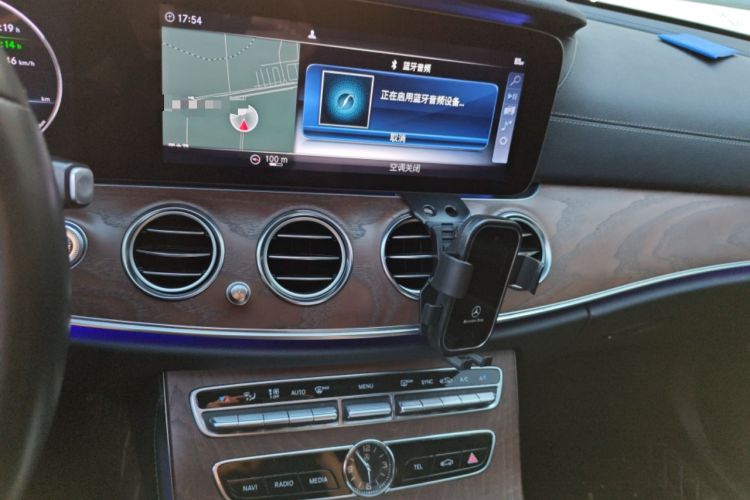 Used Mercedes-Benz E-Class 2019 E 260 L 4MATIC Audio And AC Panel