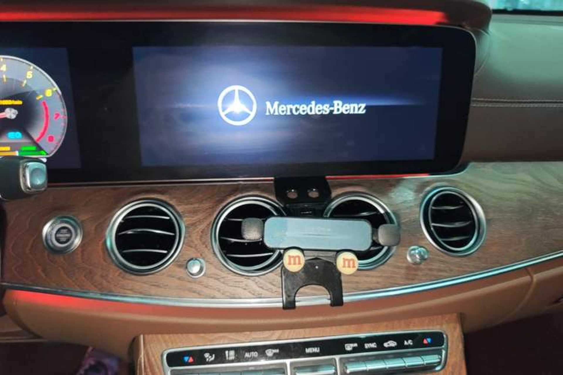Used Mercedes-Benz E-Class 2019 E 260 L Audio And AC Panel