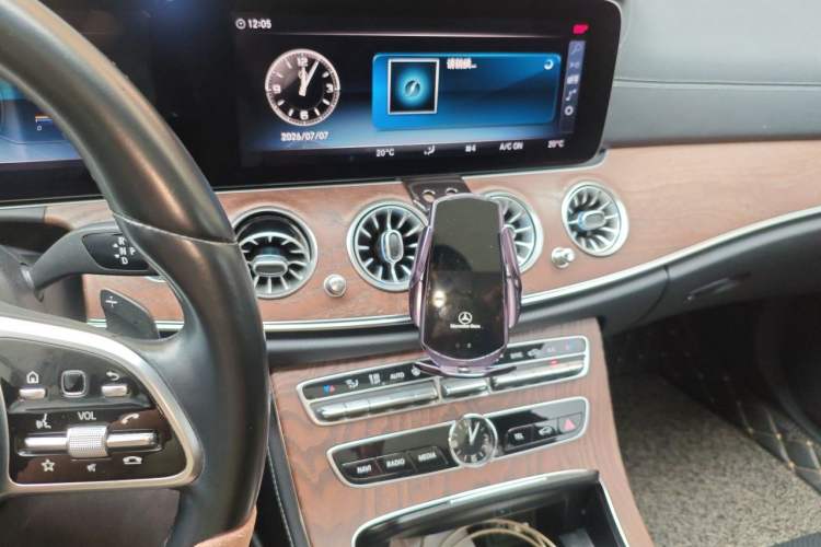 Used Mercedes-Benz E-Class 2019 E 300 L Stylish Model Audio And AC Panel