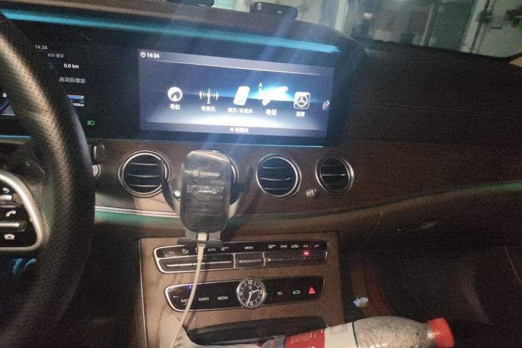Used Mercedes-Benz E-Class 2019 E 200 L Audio And AC Panel