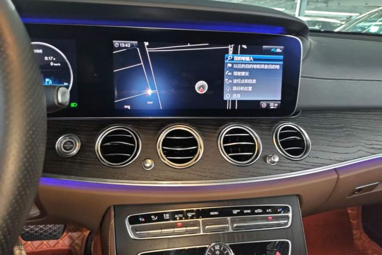Used Mercedes-Benz E-Class 2019 Restyled E 300 L Sport Luxury Edition Audio And AC Panel