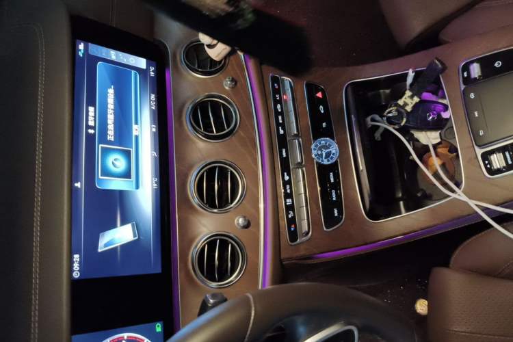 Used Mercedes-Benz E-Class 2019 E 260 L Audio And AC Panel