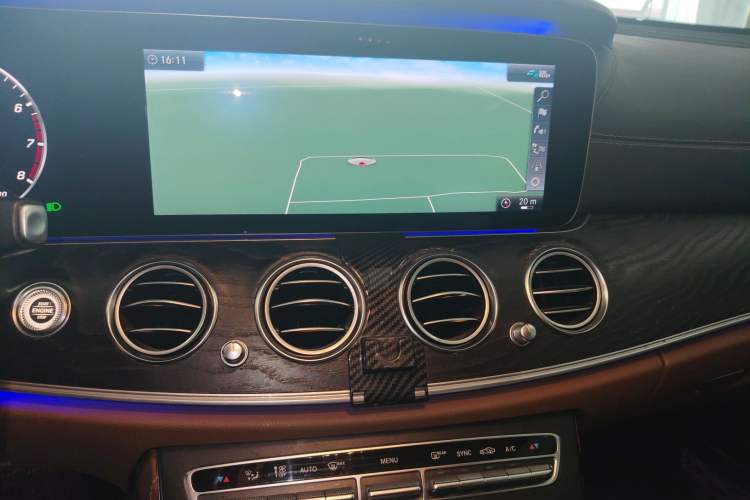 Used Mercedes-Benz E-Class 2019 E 200 L Sport Edition Audio And AC Panel