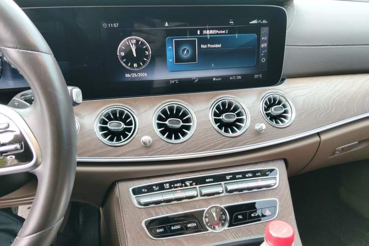 Used Mercedes-Benz E-Class 2019 Restyled E 300 L Luxury Edition Audio And AC Panel