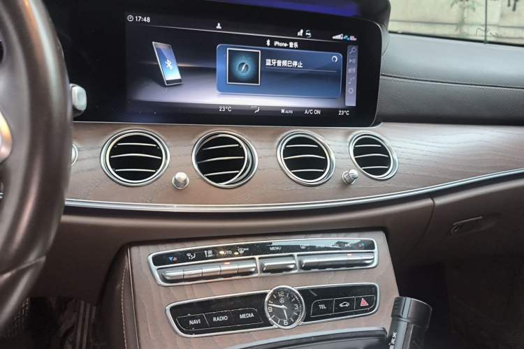 Used Mercedes-Benz E-Class 2019 Facelifted E 300 L Stylish Version Audio And AC Panel