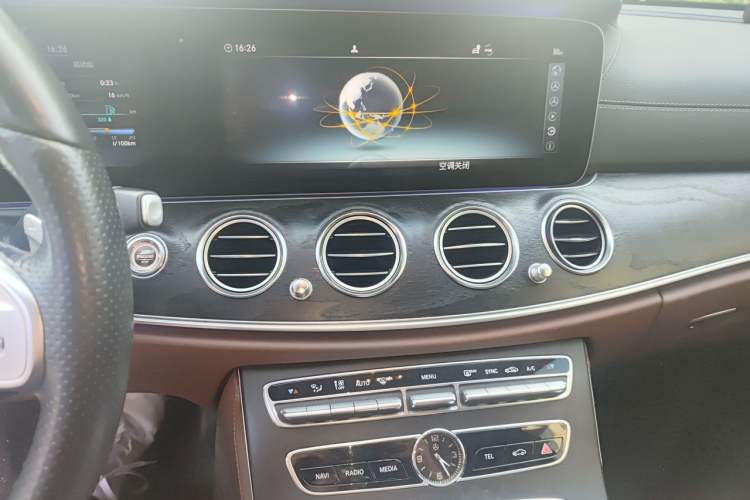 Used Mercedes-Benz E-Class 2019 E 200 L Sport 4MATIC Audio And AC Panel