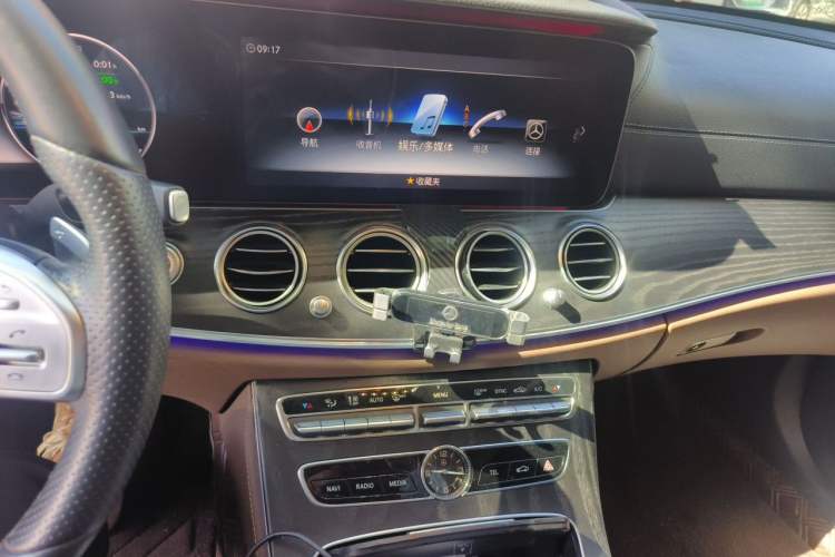 Used Mercedes-Benz E-Class 2019 E 260 L Sport Edition Audio And AC Panel