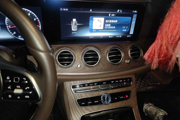 Used Mercedes-Benz E-Class 2019 Facelifted E 300 L Stylish Version Audio And AC Panel