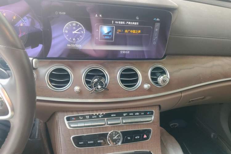 Used Mercedes-Benz E-Class 2019 E 300 L Stylish Model Audio And AC Panel