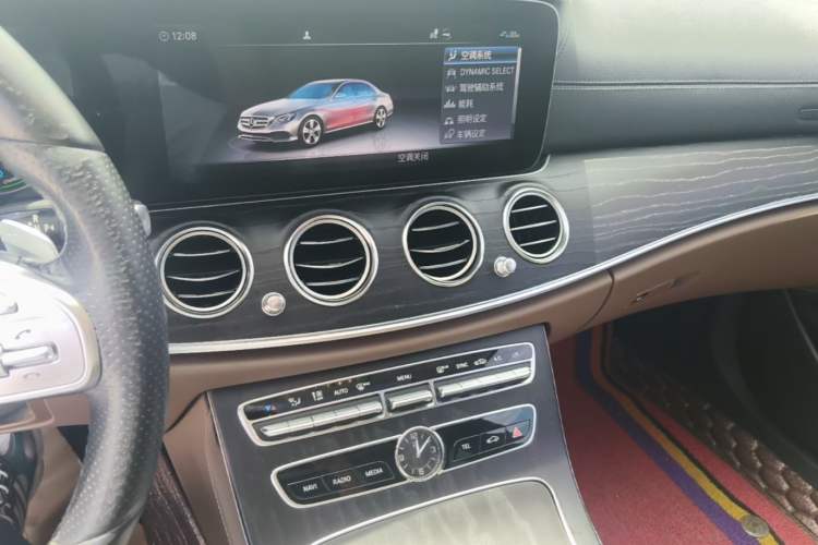 Used Mercedes-Benz E-Class 2019 E 260 L Audio And AC Panel