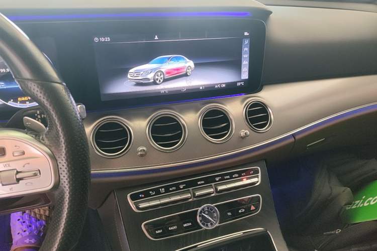 Used Mercedes-Benz E-Class 2019 E 260 Sport Edition Audio And AC Panel