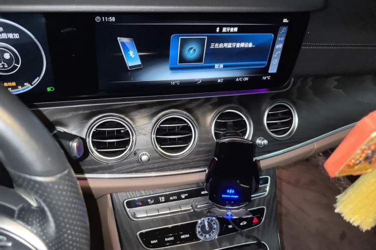 Used Mercedes-Benz E-Class 2019 Restyled E 300 L Sporty and Stylish Edition Audio And AC Panel