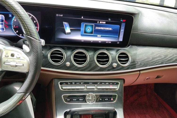 Used Mercedes-Benz E-Class 2019 E 200 L Sport Edition Audio And AC Panel