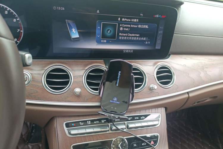 Used Mercedes-Benz E-Class 2019 Restyled E 300 L Luxury Edition Audio And AC Panel
