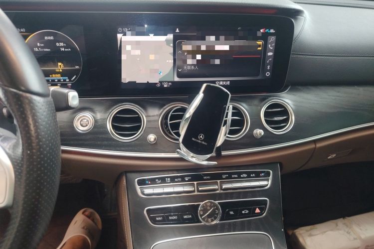 Used Mercedes-Benz E-Class 2019 Restyled E 300 L Sporty and Stylish Edition Audio And AC Panel