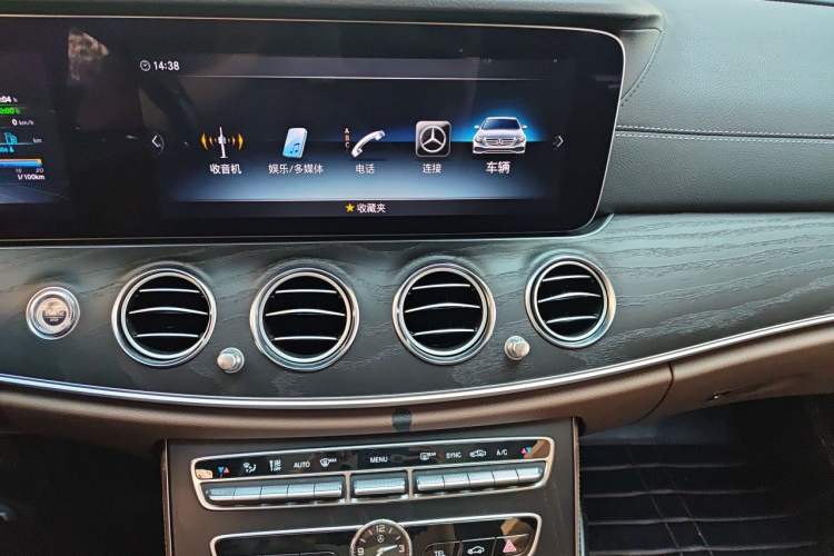 Used Mercedes-Benz E-Class 2019 E 260 L Sport Edition Audio And AC Panel