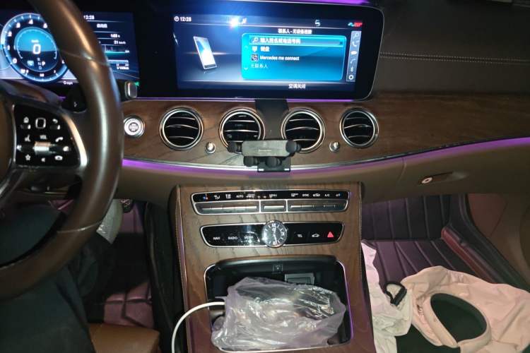 Used Mercedes-Benz E-Class 2019 E 200 L Audio And AC Panel
