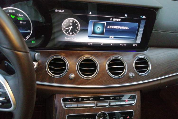 Used Mercedes-Benz E-Class 2019 E 260 L Audio And AC Panel