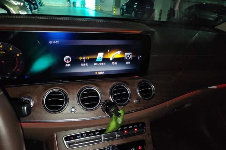 Used Mercedes-Benz E-Class 2019 Facelifted E 300 L Stylish Version Audio And AC Panel