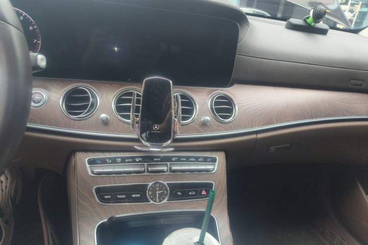 Used Mercedes-Benz E-Class 2019 E 300 L Stylish Model Audio And AC Panel