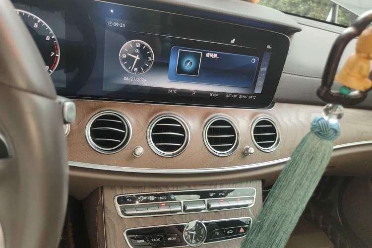 Used Mercedes-Benz E-Class 2019 Facelifted E 300 L Stylish Version Audio And AC Panel