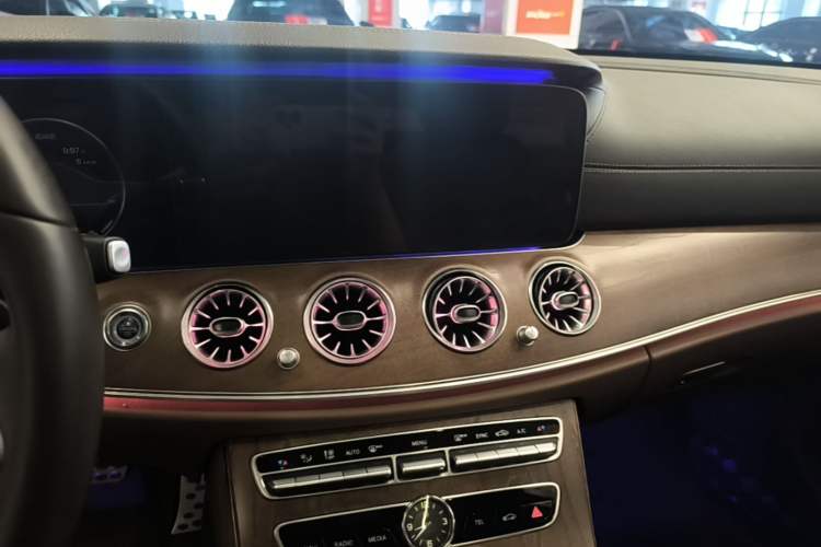 Used Mercedes-Benz E-Class 2019 Facelifted E 300 L Stylish Version Audio And AC Panel